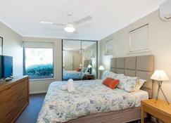 FiftyTwo at Cape View - Busselton - Bedroom