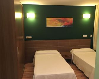 Hotel Area de Servicio Los Chopos - Villaherreros - Spa