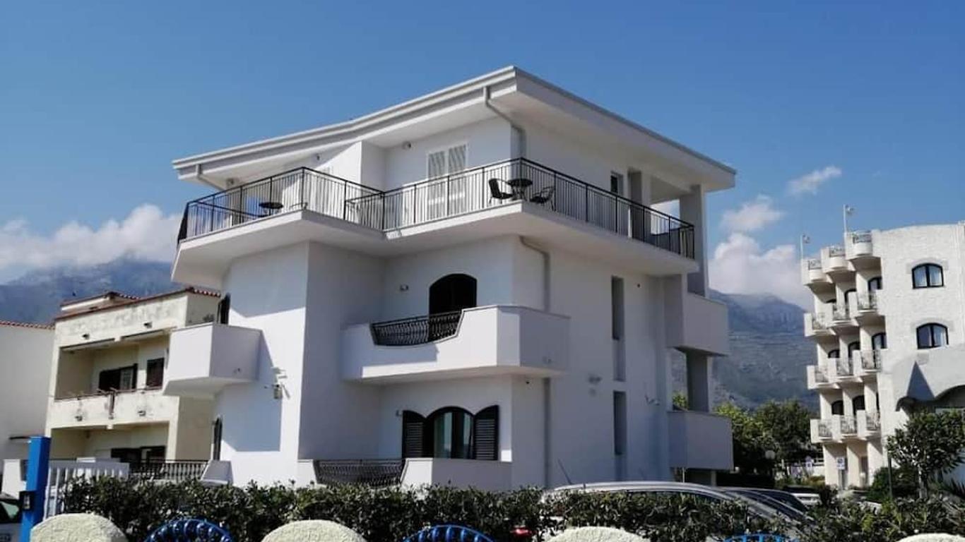 Hotel Tirreno