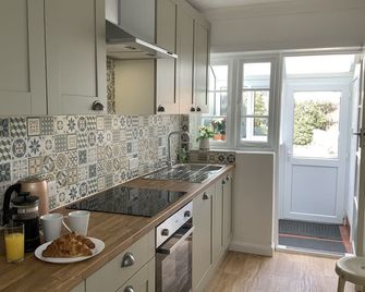 Secret Garden House - Southampton - Cocina