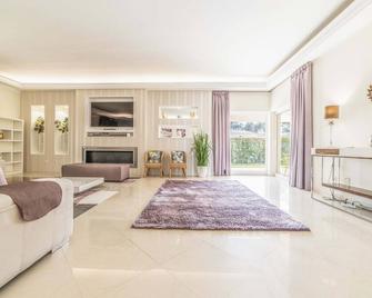 Villa das Giestas - Quinta do Conde - Sala de estar