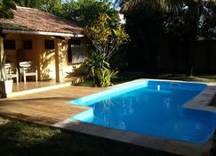 Beautiful house with large balconies and pool, 150 meters from the beach - Porto Seguro - Pool