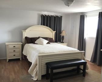 Manassa CO- Hunting and Fishing-Newly Remodeled - La Jara - Bedroom