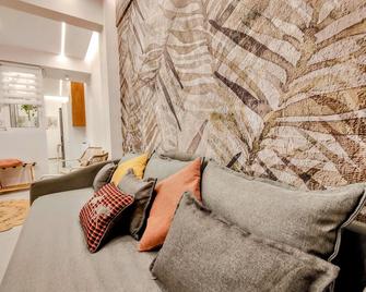 Elpis' Cozy & Luxury Apartment - Athens - Living room