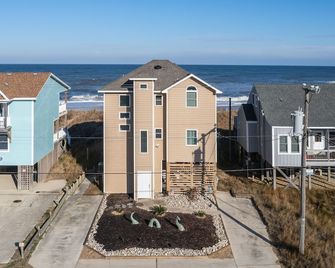 5055 Sea La Vie Oceanfront One Dog Welco - Kill Devil Hills - Building