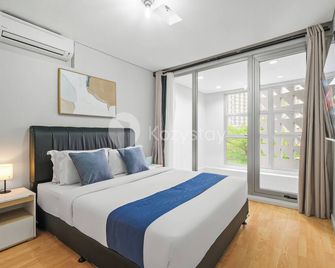 Bialy by Kozystay - Alam Sutera - Tangerang - Habitación