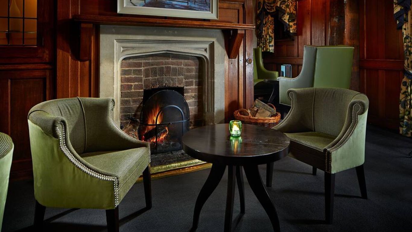 Langshott Manor - Luxury Hotel Gatwick