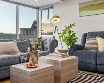 Dune Cottage four bedroom house - Castlegregory - Wohnzimmer