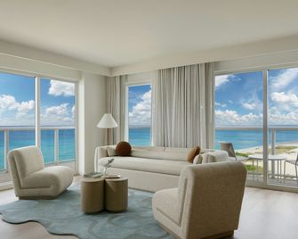 Marriott Fort Lauderdale Pompano Beach Resort - Pompano Beach - Living room