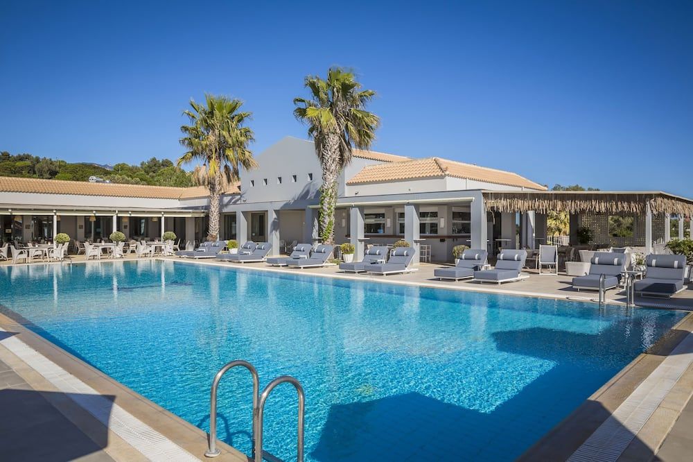 أسترا فيليدج هوتل ز سويتس