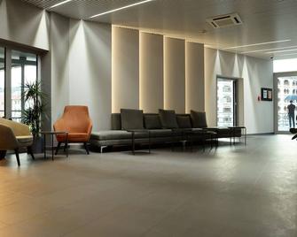 Premier Hotel Miskolc - Miskolc - Lobby