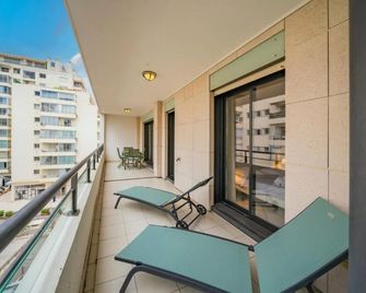 Jardin Florian, 8/10 rue Victor Cousin, Cannes - Cannes - Balcón