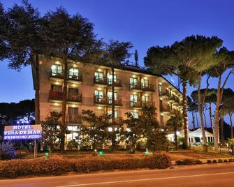 호텔 비나 데 마르 - 리냐노 삽비아도로 - 건물