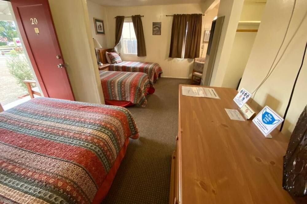 إندبندنس كورت هاوس موتل - Independence - غرفة نوم