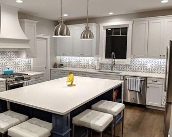 Luxury custom home long-stay family retreat in Shepherdstown - Shepherdstown - Cuisine