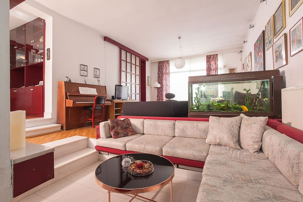 Urban Hostel - סקופיה - סלון