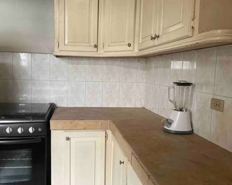 Entire rented housing in Guayaquil, Ecuador - Guayaquil - Kitchen