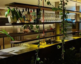The Hide Hostel At Canggu - Adults Only - North Kuta - Bar