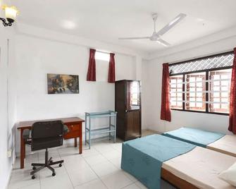 N S Apartment - Dehiwala-Mount Lavinia - Schlafzimmer