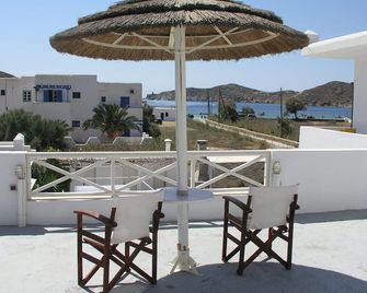 Hotel Helena - Ios - Balcony