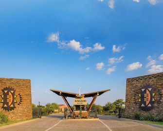 The Kingdom Resort - Rustenburg - Außenansicht