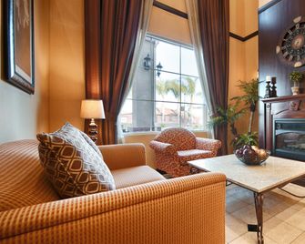 Best Western Route 66 Glendora Inn - Glendora - Obývací pokoj