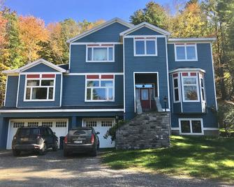 Beautiful Private Cooperstown Apartment Close To Dreams Park & All Attractions! - Cooperstown - Building