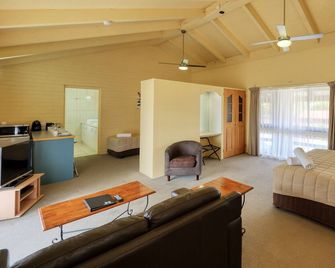 Motel Meneres - Corowa - Habitación