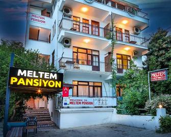 Meltem Pansiyon - Kaş - Edificio