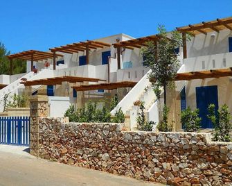 Malva- Fresh and bright apartment 350 meters from the sea - Alessano - Budova