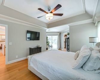 Resort Community Escape: Naples Home 5 Mi to Beach - Naples - Sovrum