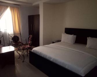 Crest Hotel - Jos - Bedroom