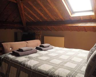 The Shepherds Rest - Halifax - Bedroom