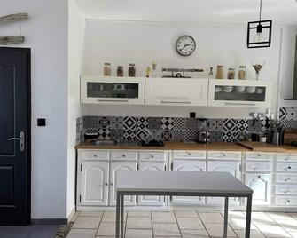 La Maison du Bonheur à 1 km de la Plage - Wimille - Kitchen
