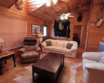 Honeybs Ranch House On Quite Lake - Milton - Sala de estar