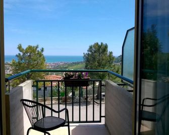 Il Grillo - Acquaviva Picena - Balcony
