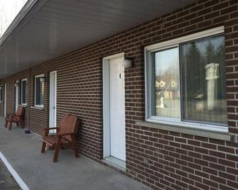 Motel St-Thomas - Joliette - Innenhof