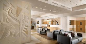Holiday Inn Athens - Airport - Spata - Lobby