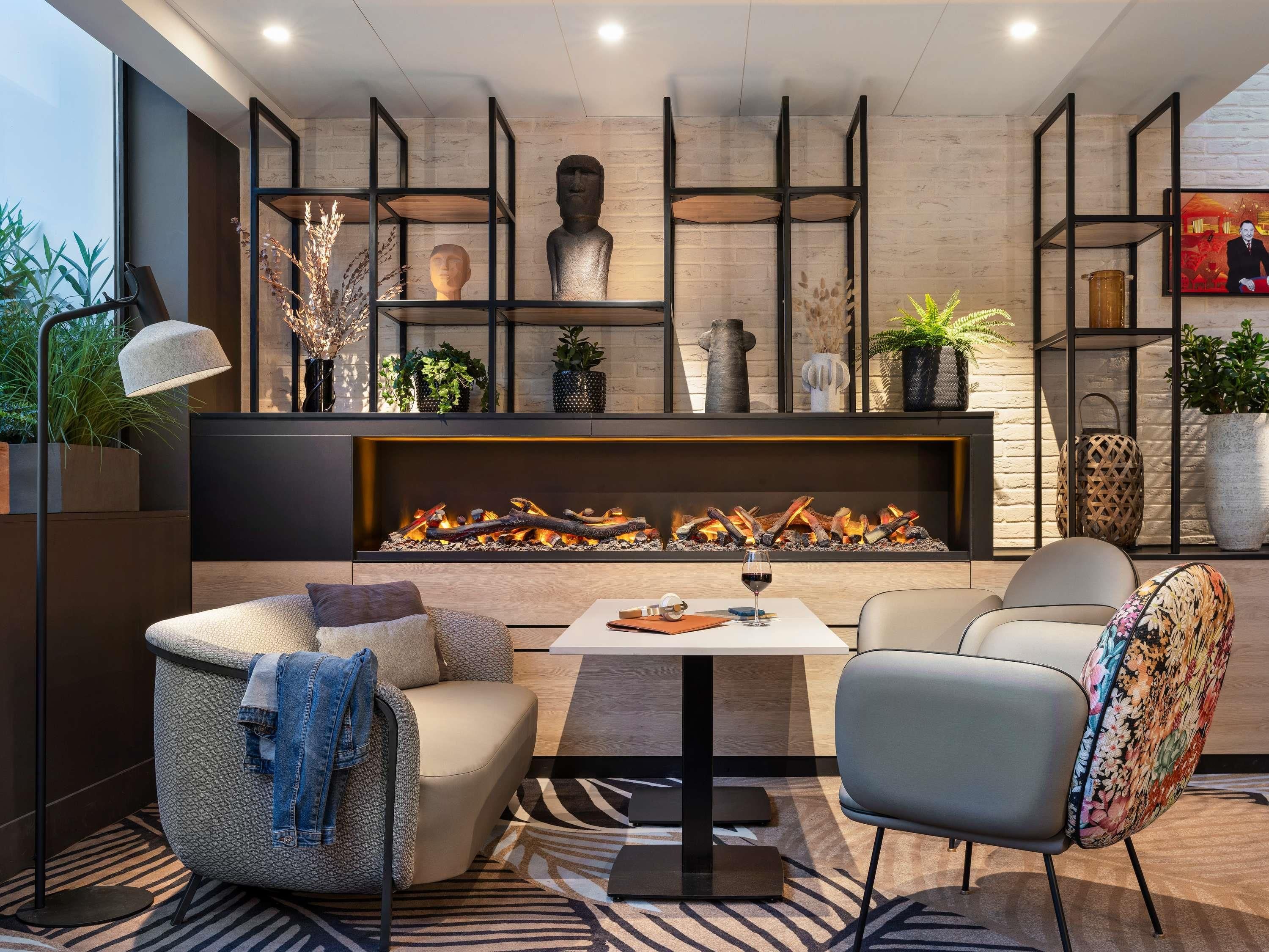 Novotel Rennes Alma - רן - בר