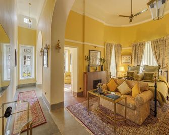 Kinwani House - Araiya Anthology - Narendranagar - Sala de estar
