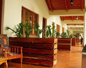 Hotel Dos Mundos Panajachel - Panajachel