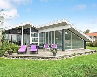 Awesome Home In Juelsminde With Sauna - Horsens - Innenhof