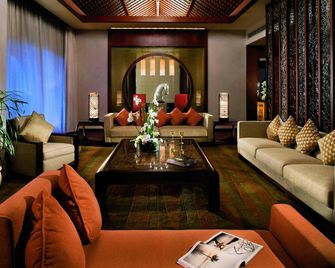 ذا ريتز-كارلتون سانيا، يالونج باي - سانيا - ردهة