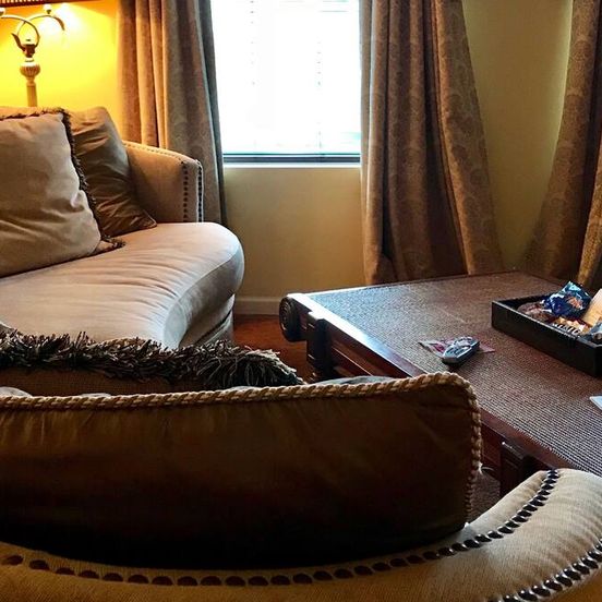 Living room view of Ophelias Restaurant & Inn