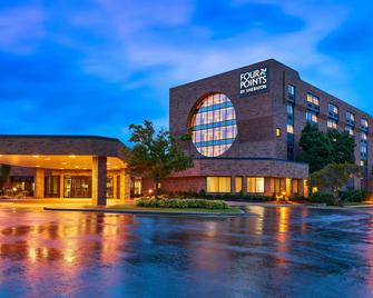 Four Points by Sheraton Milwaukee North Shore - Brown Deer - Будівля