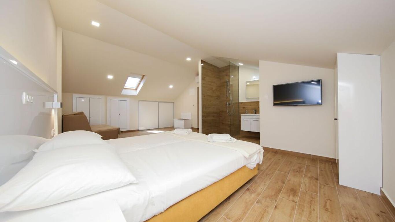 Idassa Atrium rooms