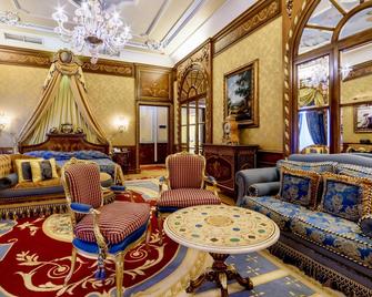 Grand Hotel Des Iles Borromees - Stresa - Lounge