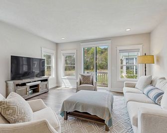 Stingray Harbor condo with W/D, WIFI, close to restaurants - Ocean View - Sala de estar