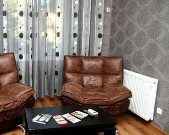 Leader Inn - Tiflis
