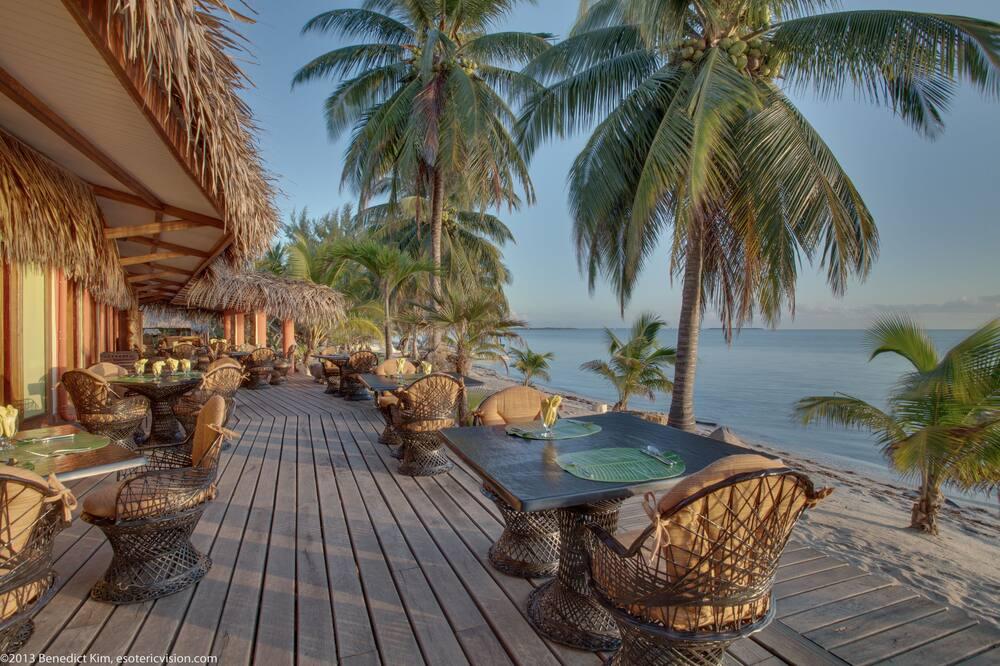 Roberts Grove Beach Resort, Belize: Your Ultimate Travel Guide